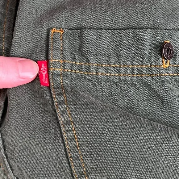 Vintage Levi's Painters Oversized Button Down Up Shirt Light Shacket Relaxed Fit - Picture 7 of 9